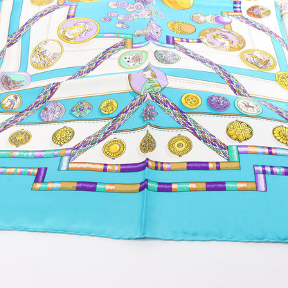 Hermès Carré 90 "Petite main" Silk handkerchief in Blue