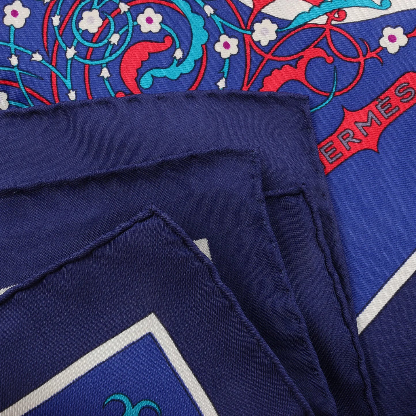 Hermès Carré 90 "Poesie Persane" Silk handkerchief in Navy Blue