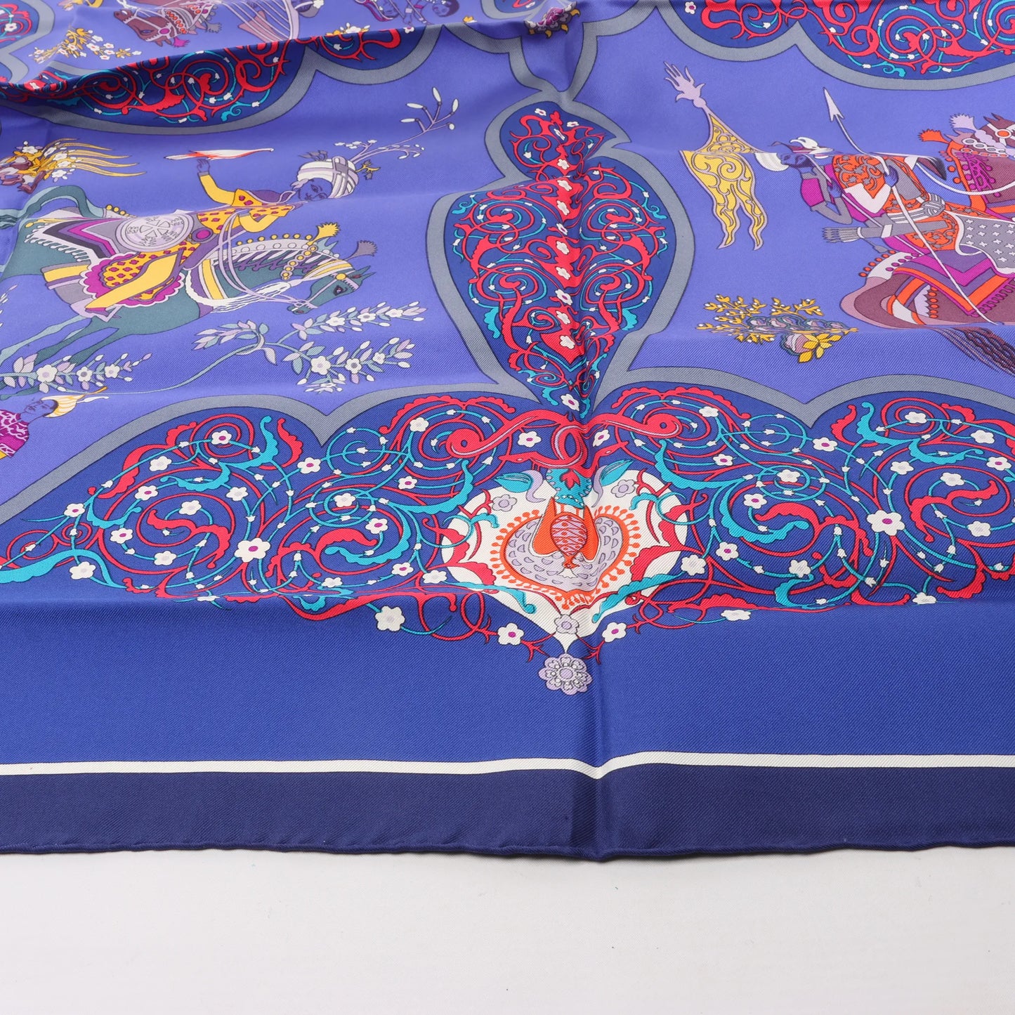 Hermès Carré 90 "Poesie Persane" Silk handkerchief in Navy Blue