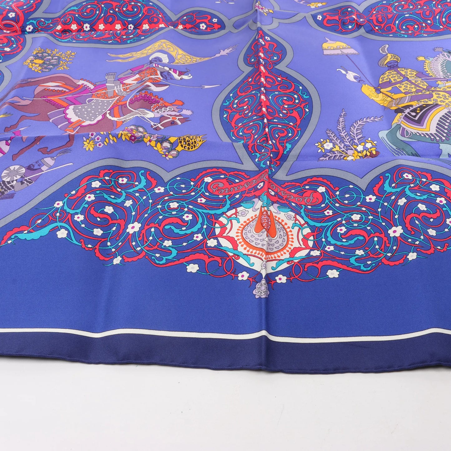 Hermès Carré 90 "Poesie Persane" Silk handkerchief in Navy Blue