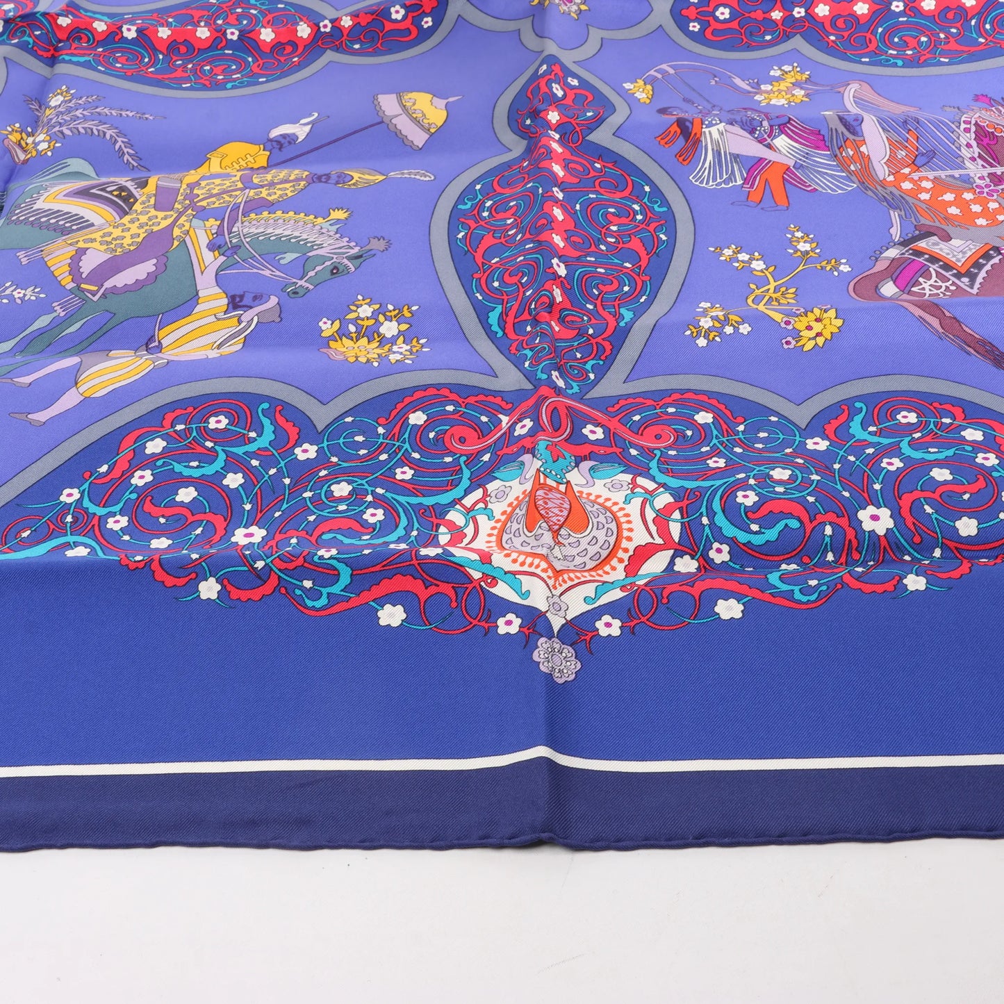 Hermès Carré 90 "Poesie Persane" Silk handkerchief in Navy Blue