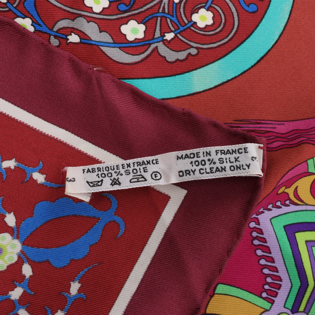 Pañuelo Hermès Carré 90 "SPRINGS" 100% seda