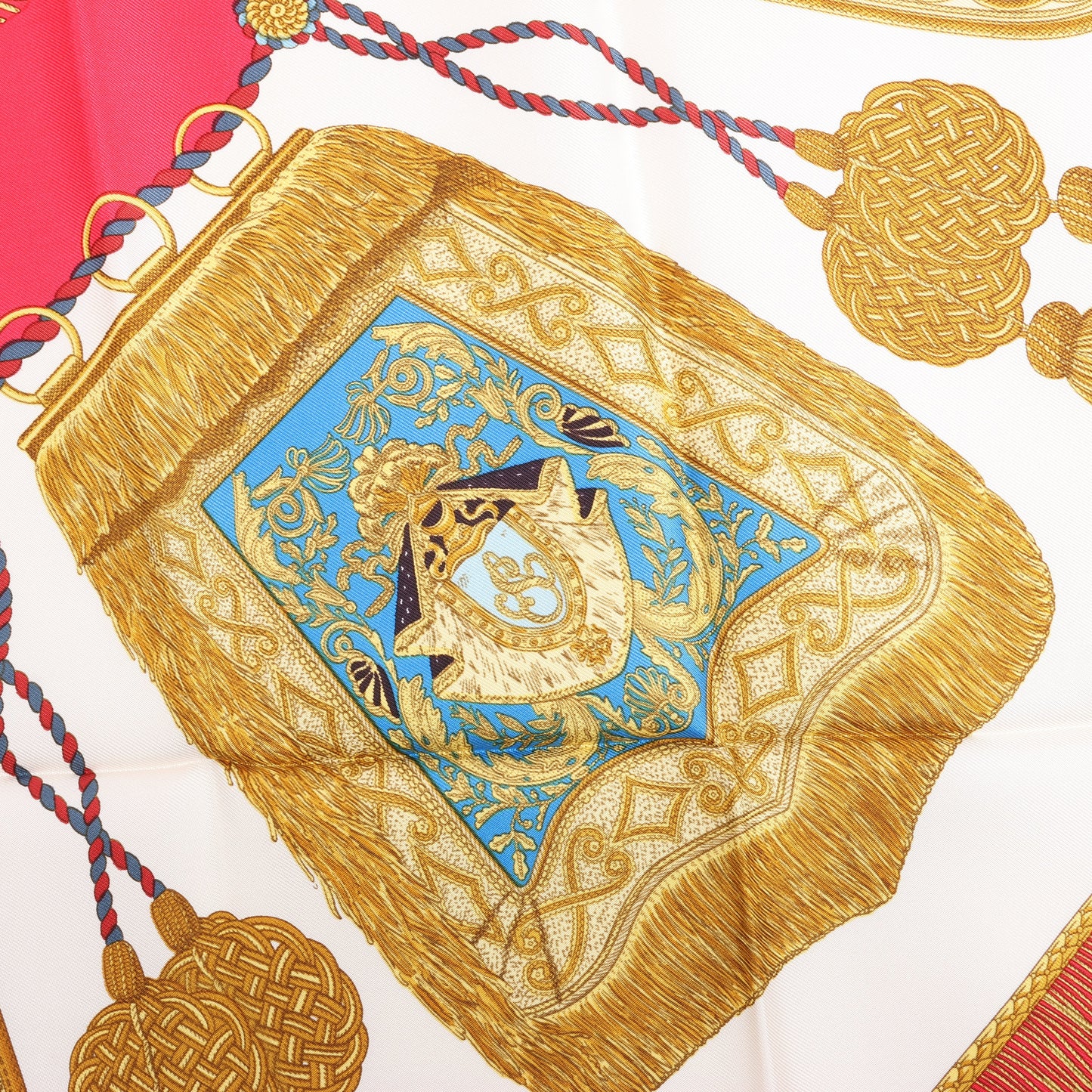 Hermès Carré 90 "Poste et Cavalerie" Silk handkerchief in Red