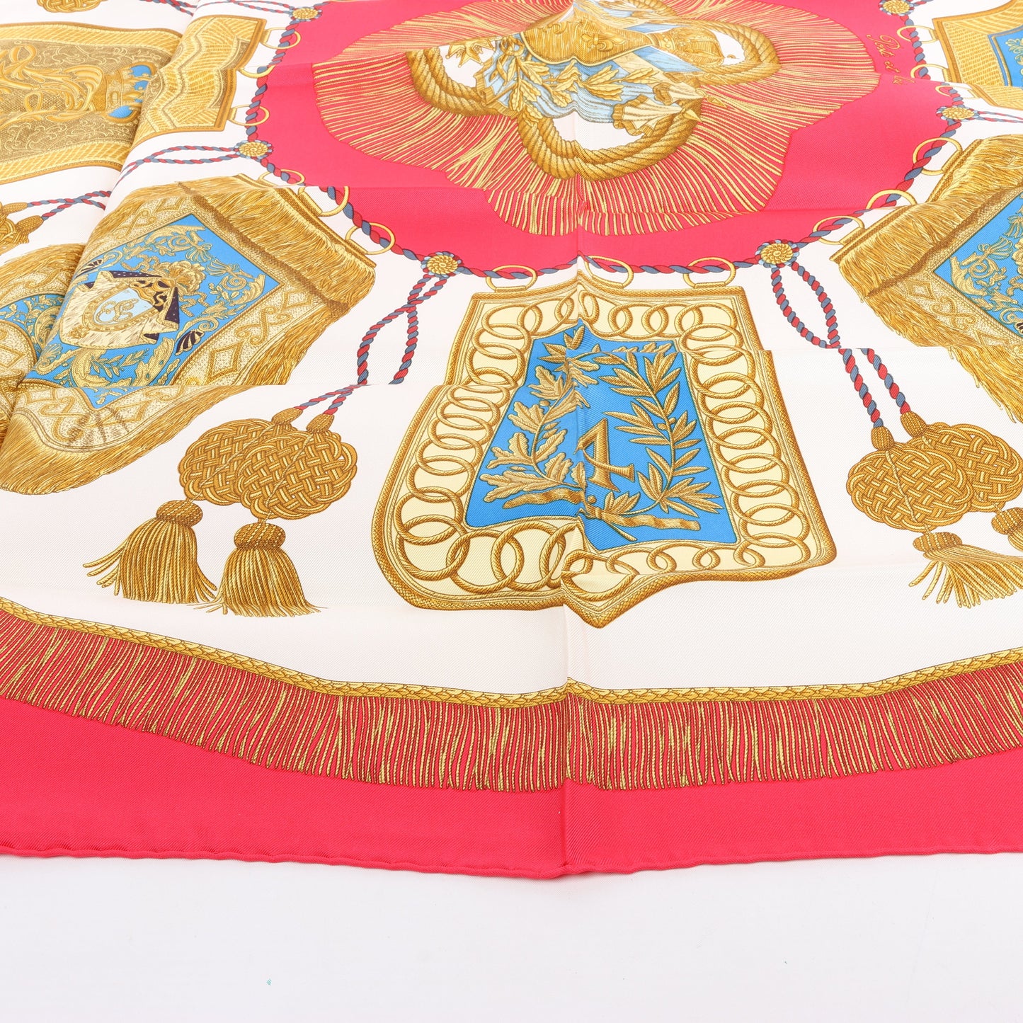 Hermès Carré 90 "Poste et Cavalerie" Silk handkerchief in Red