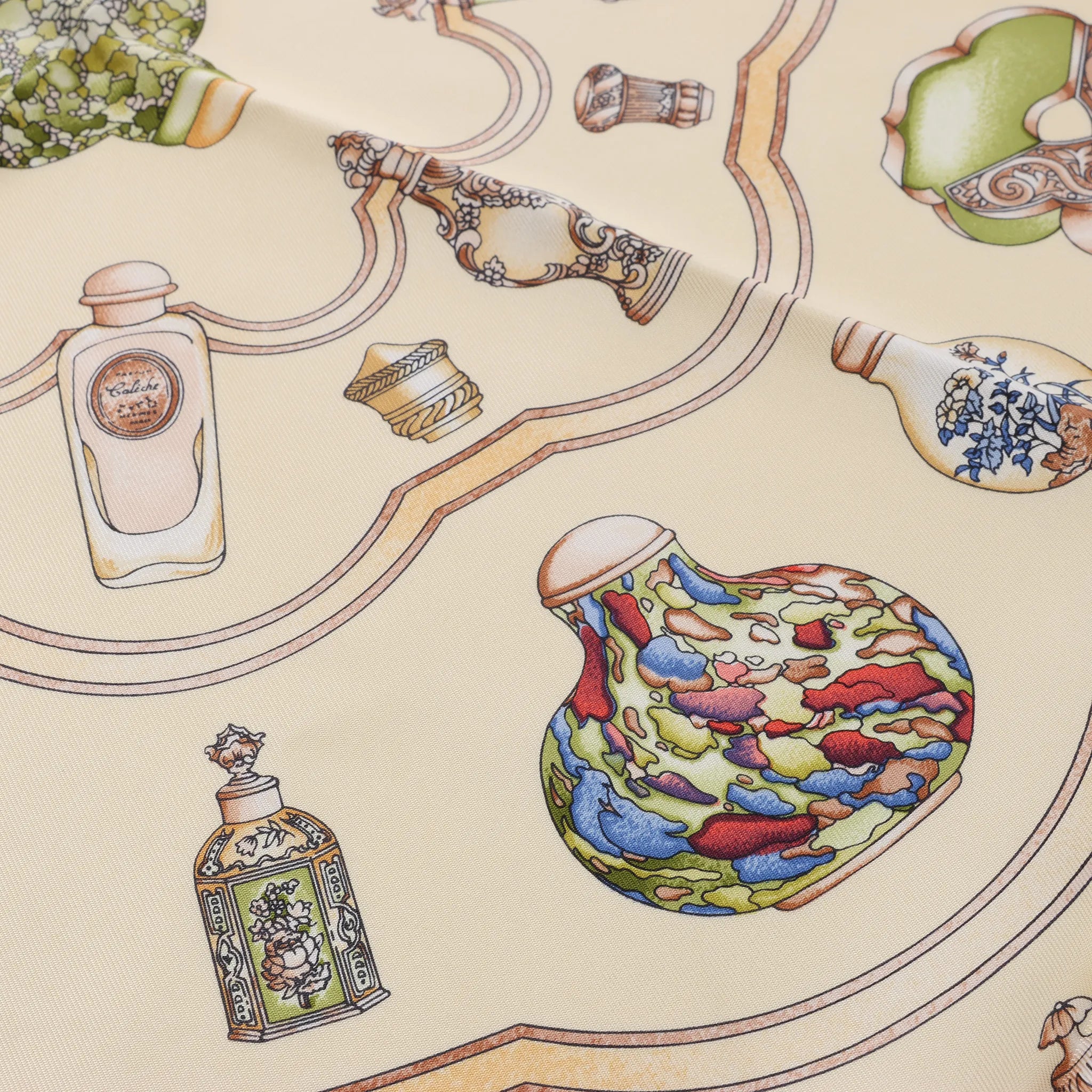 Hermès Carré 90 "Qu'Importe Le Flacon" Silk handkerchief in Beige
