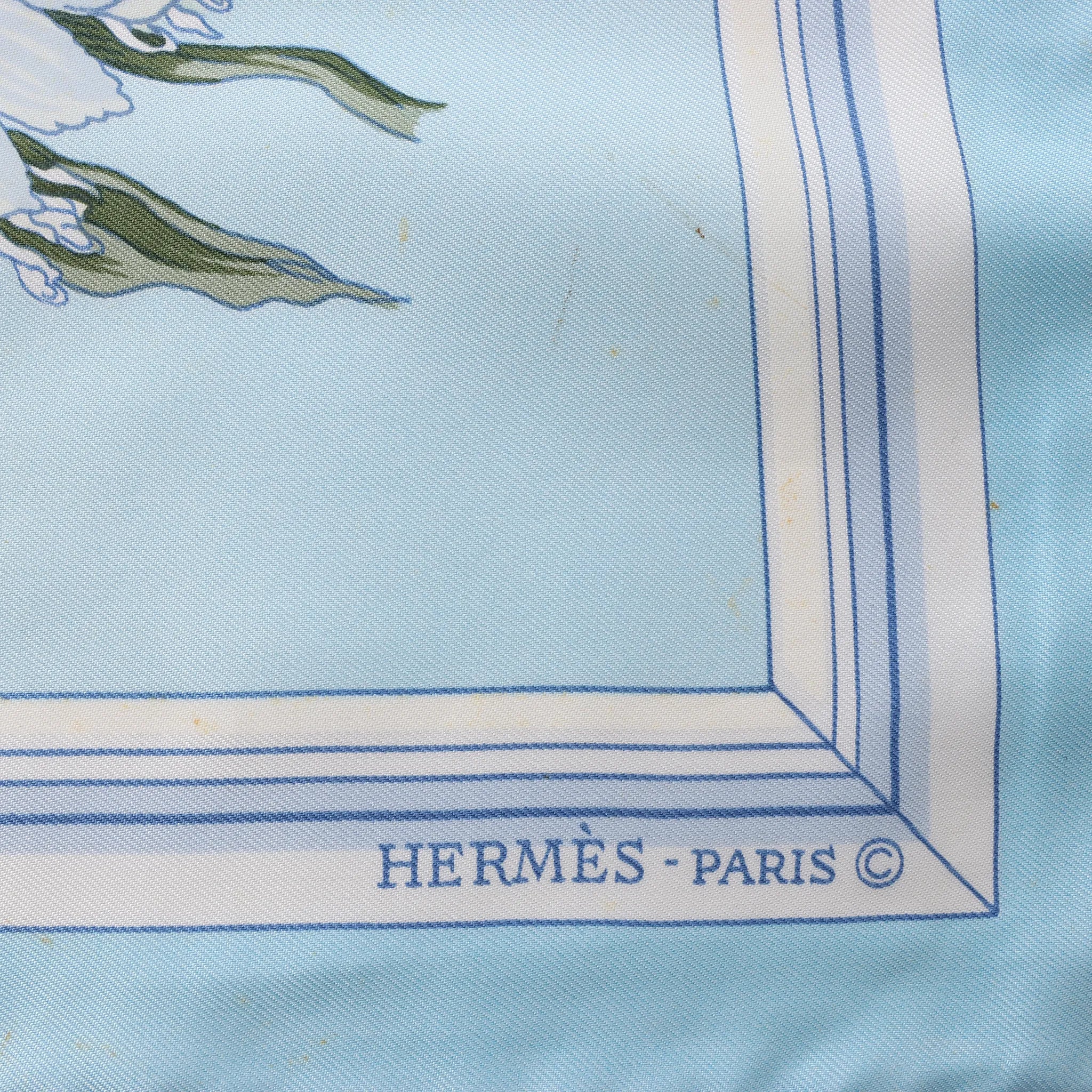 Hermès Carré 90 "Quai aux Fleurs" Silk handkerchief in Light Blue
