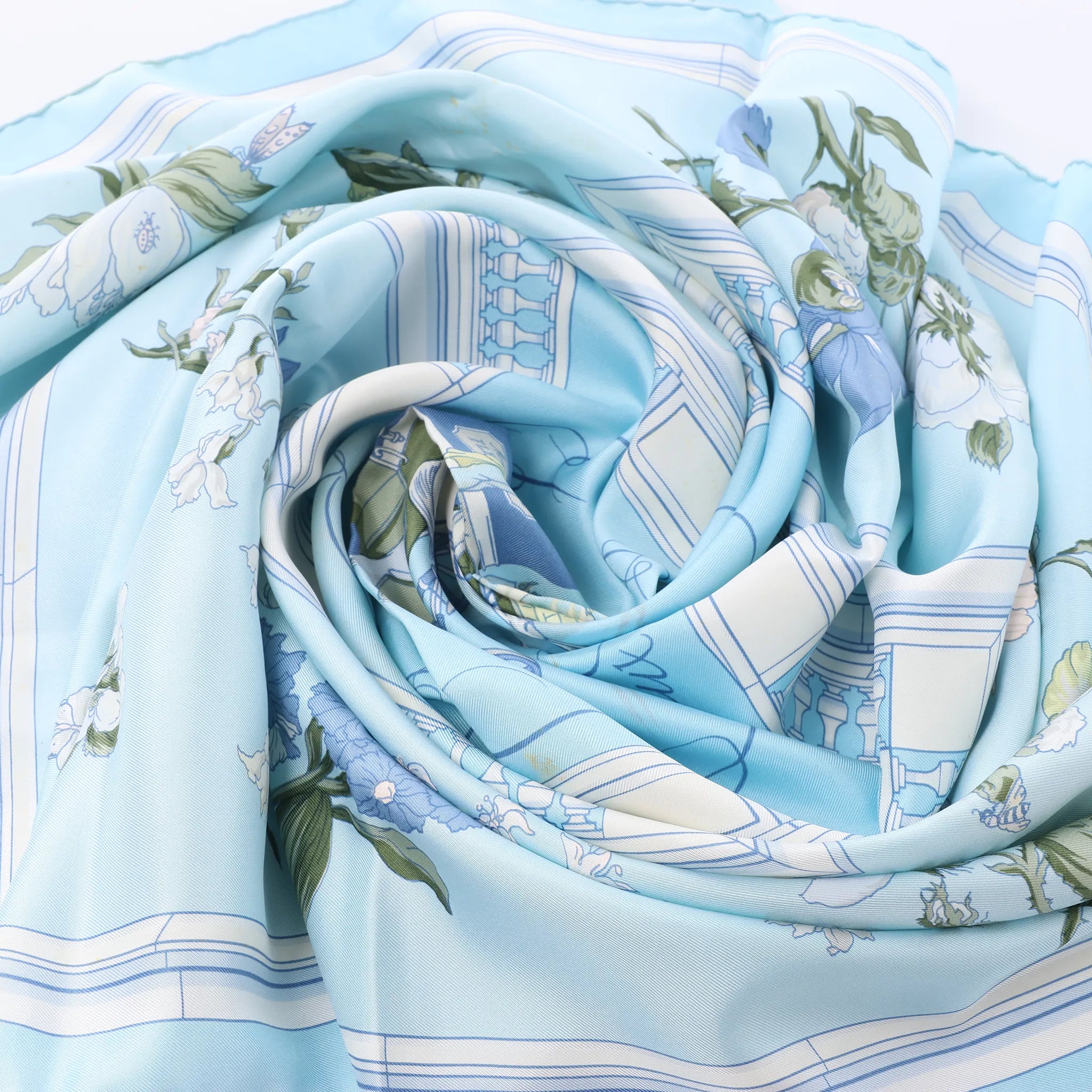 Hermès Carré 90 "Quai aux Fleurs" Silk handkerchief in Light Blue