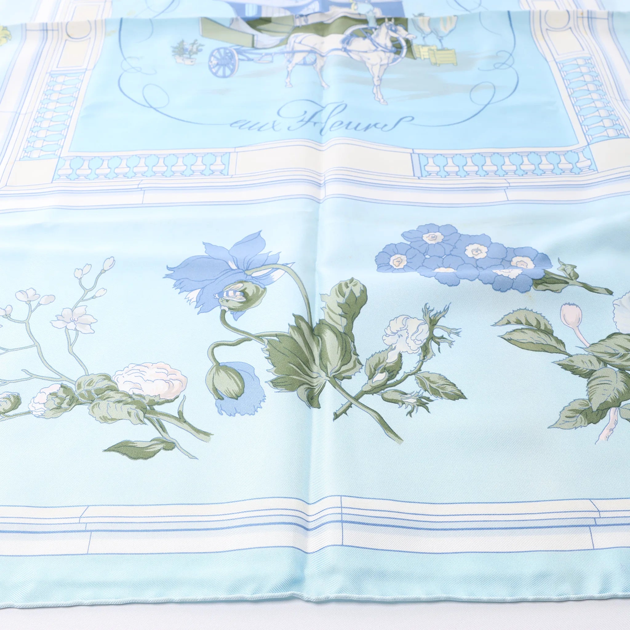 Hermès Carré 90 "Quai aux Fleurs" Silk handkerchief in Light Blue