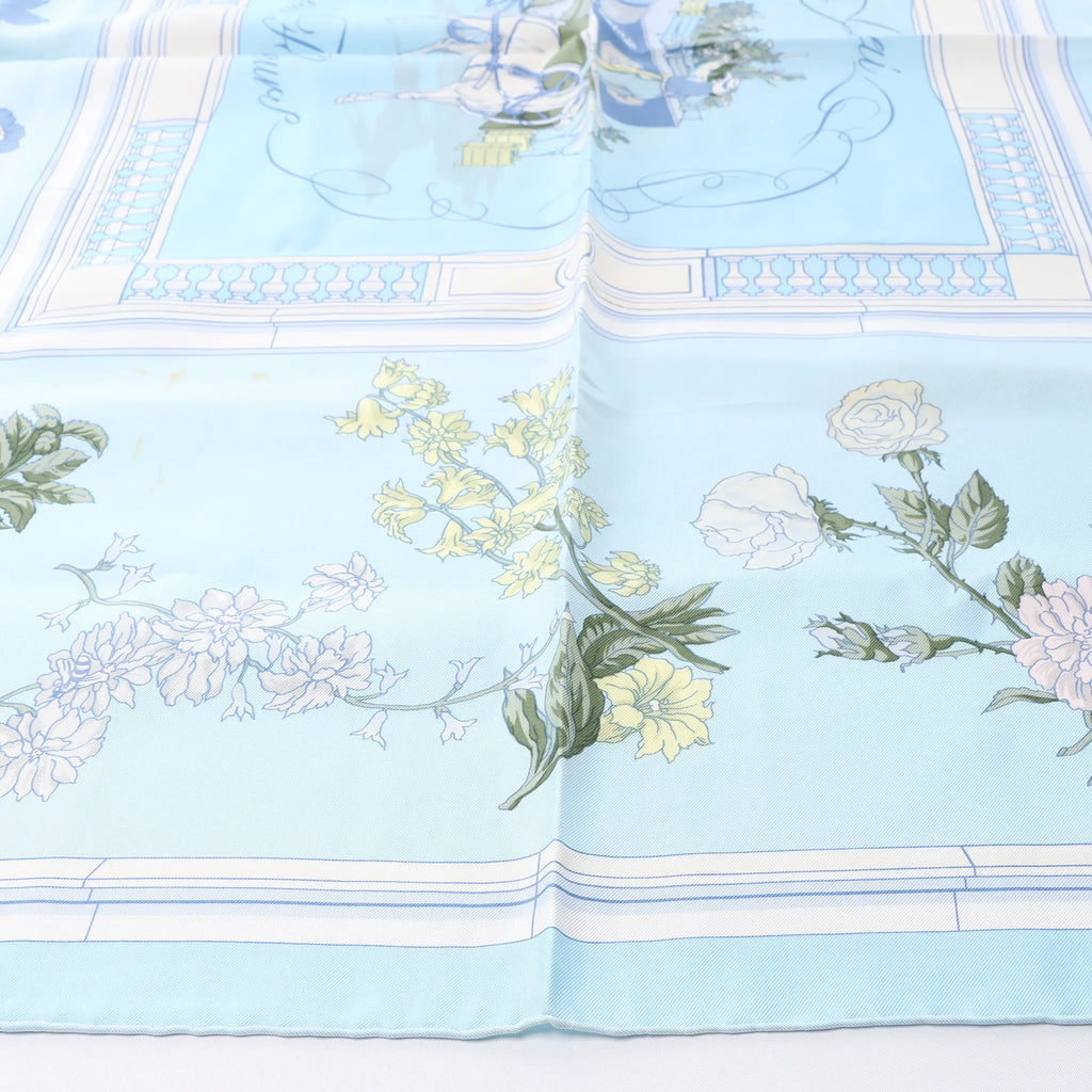 Hermès Carré 90 "Quai aux Fleurs" Silk handkerchief in Light Blue