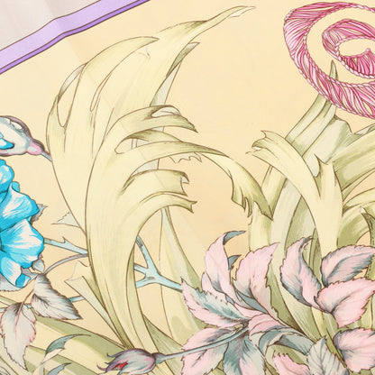 Mouchoir en soie Hermès Carré 90 « REGINA » beige