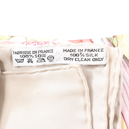 Mouchoir en soie Hermès Carré 90 « REGINA » beige