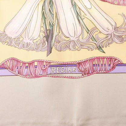 Mouchoir en soie Hermès Carré 90 « REGINA » beige