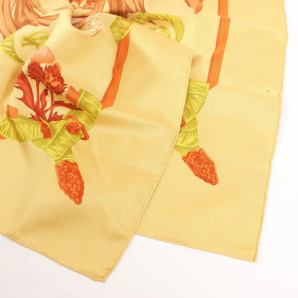 Hermès Carré 90 "REGINA" Silk handkerchief in Yellow