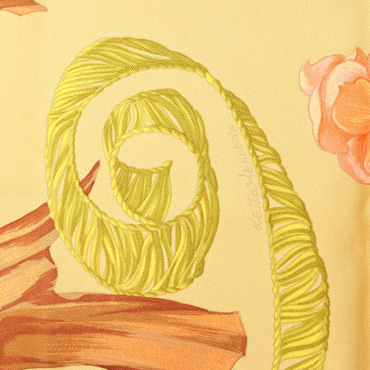 Hermès Carré 90 „REGINA“ Seidentaschentuch in Gelb