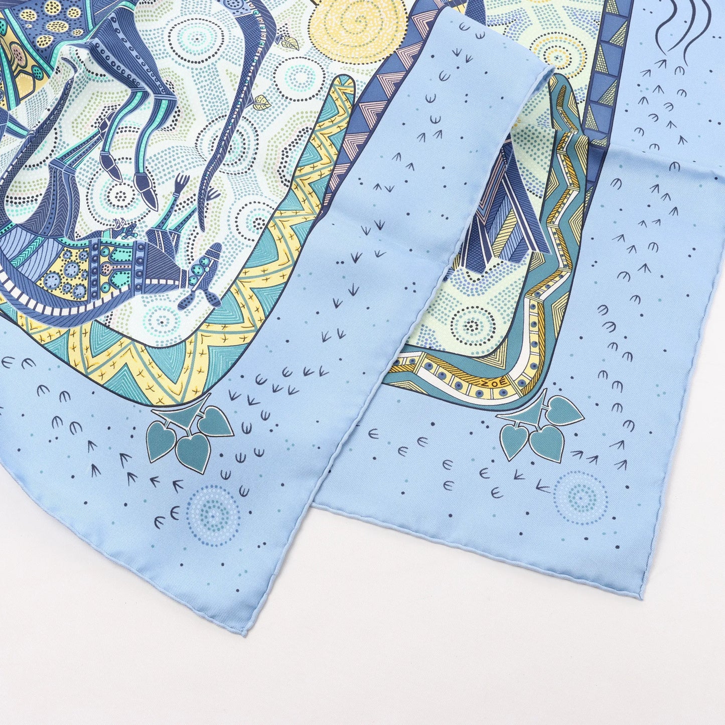 Hermès Carré 90 "REVE D’AUSTRALIE" Silk handkerchief in Blue