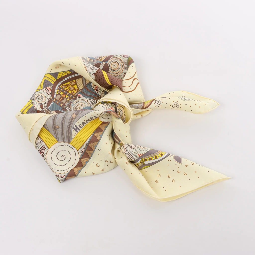 Hermès Carré 90 "REVE D’AUSTRALIE" Silk handkerchief in Beige