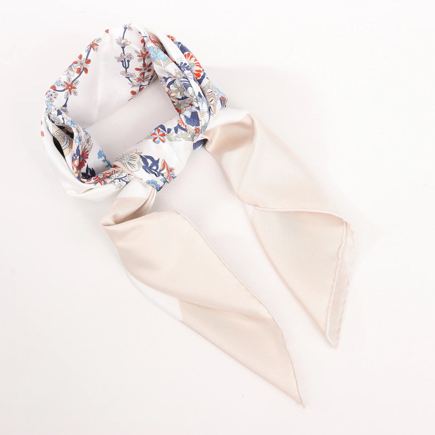 Hermès Carré 90 "BRIDES DE GALA EN FLEURS" Silk handkerchief in Beige