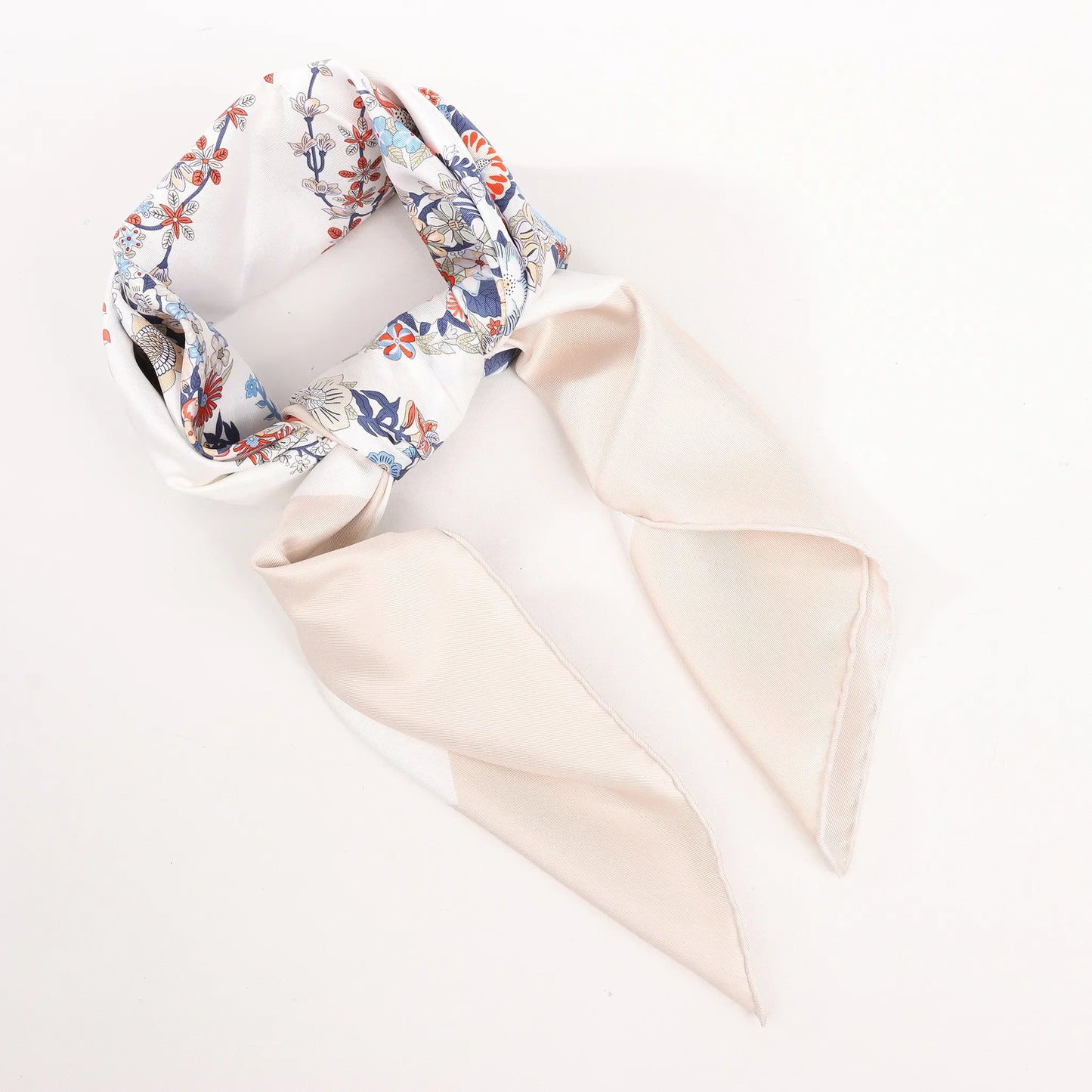 Hermès Carré 90 "BRIDES DE GALA EN FLEURS" Silk handkerchief in Beige