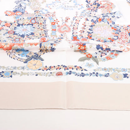 Hermès Carré 90 "BRIDES DE GALA EN FLEURS" Silk handkerchief in Beige