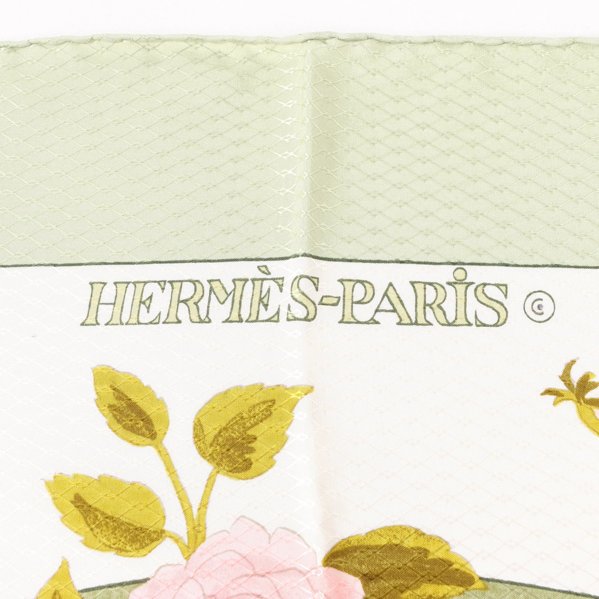 Hermès Carré 90 "ROMANTIQUE" Silk handkerchief in Green