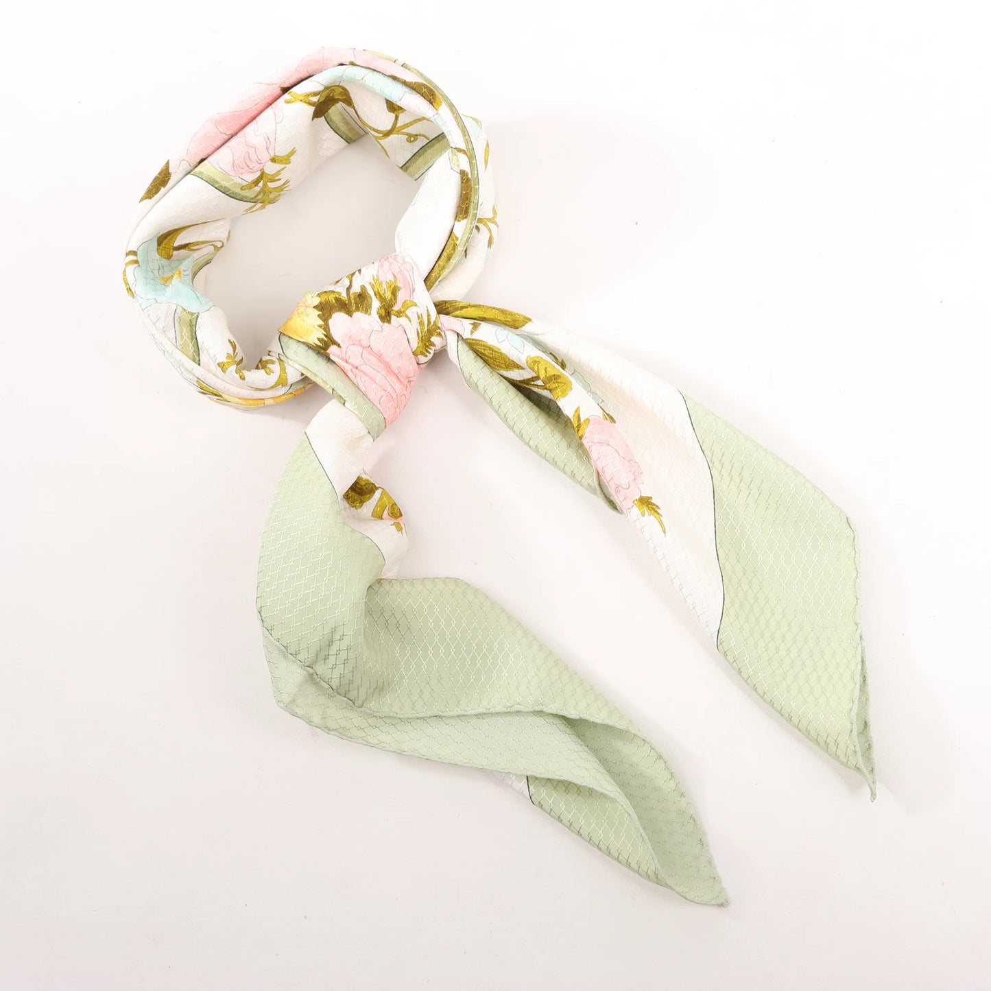 Hermès Carré 90 „ROMANTIQUE“ Seidentaschentuch in Grün