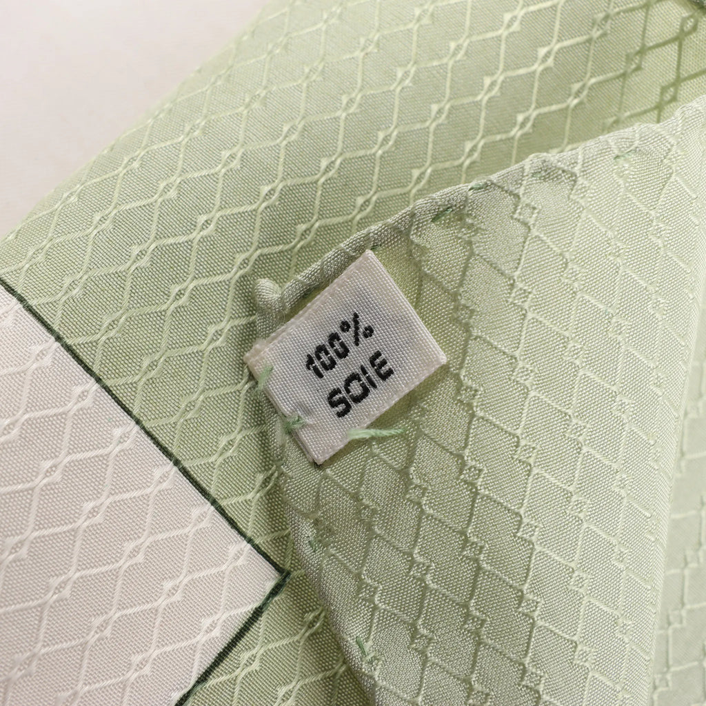 Hermès Carré 90 "ROMANTIQUE" Silk handkerchief in Green