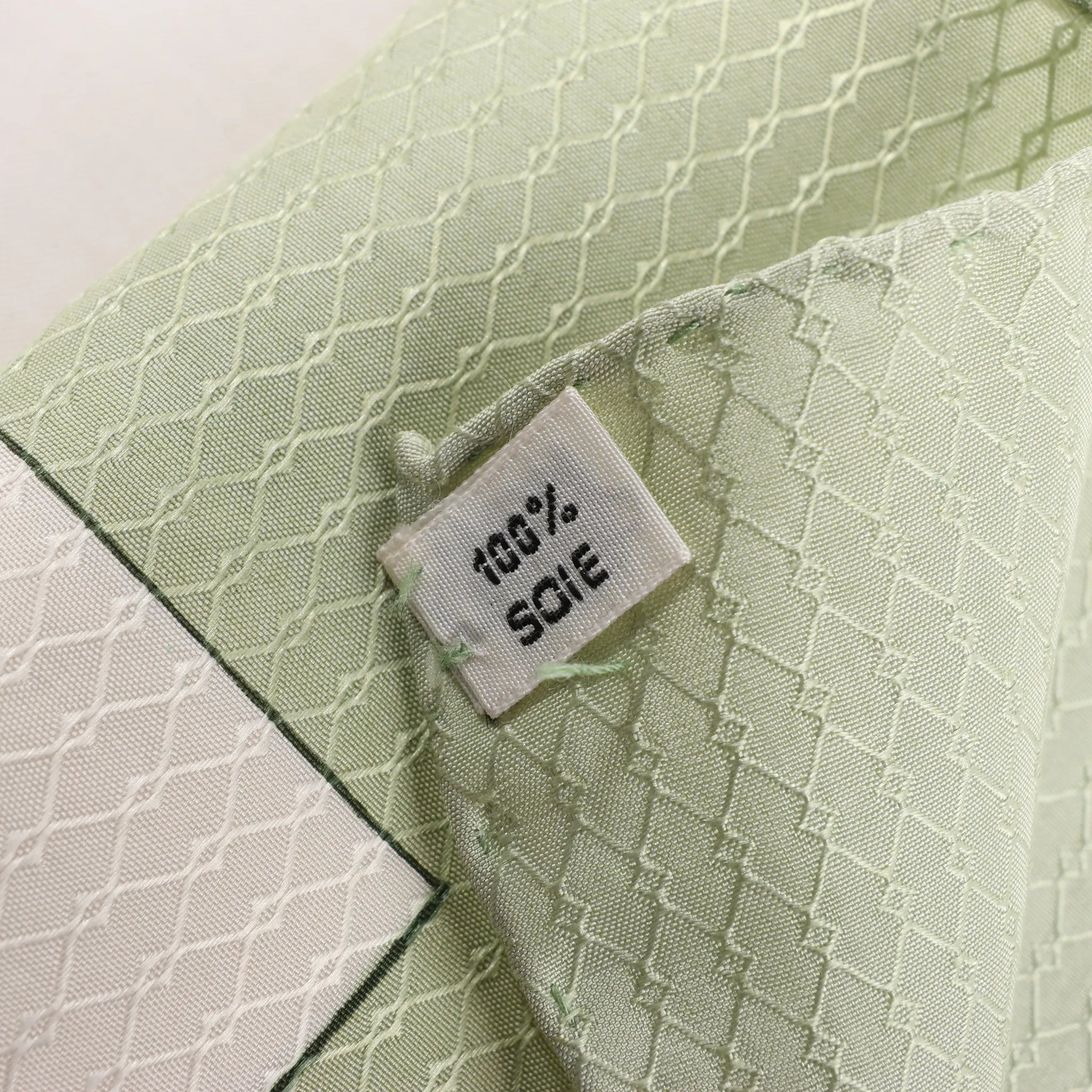 Hermès Carré 90 "ROMANTIQUE" Silk handkerchief in Green