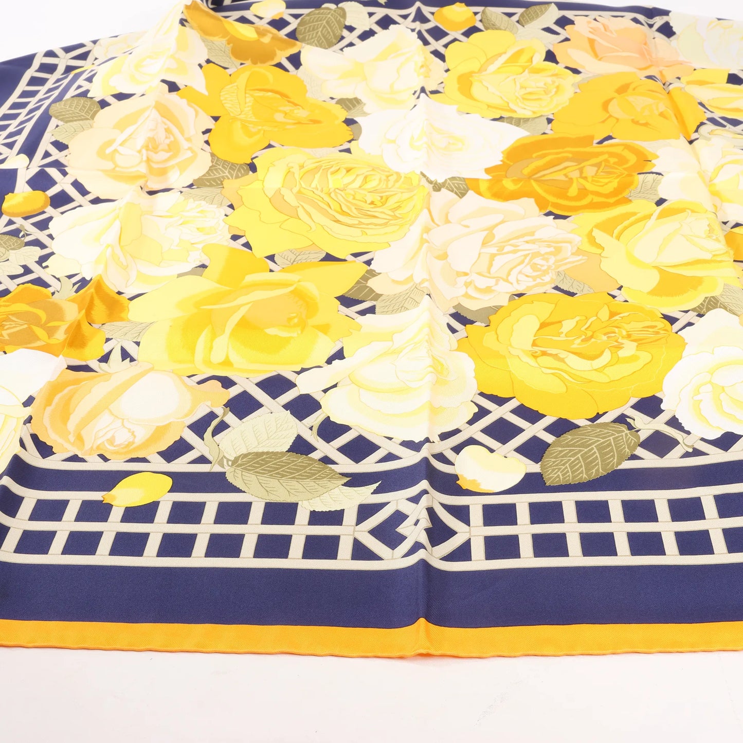 Hermès Carré 90 "ROSERAIE" Silk handkerchief in Yellow