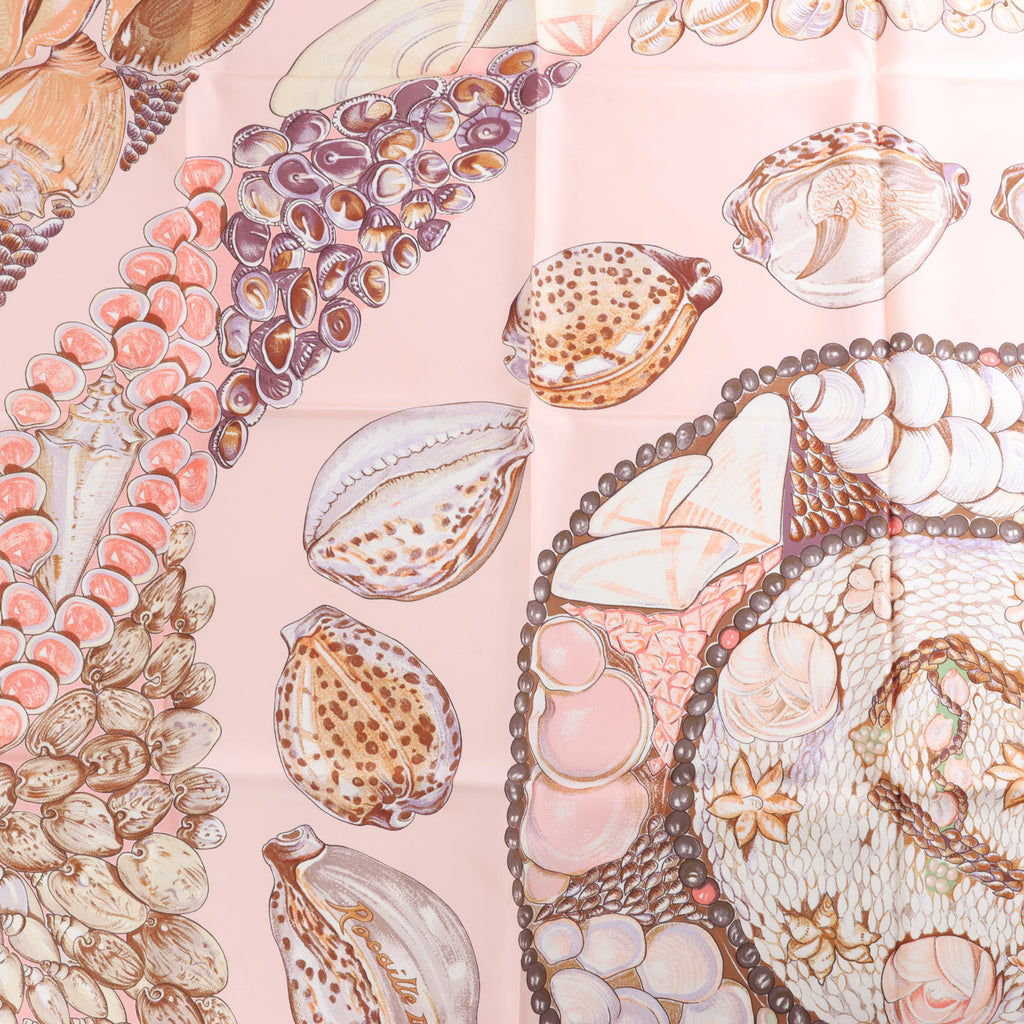 Hermès Carré 90 "Rocaille shells" Silk handkerchief in Pink