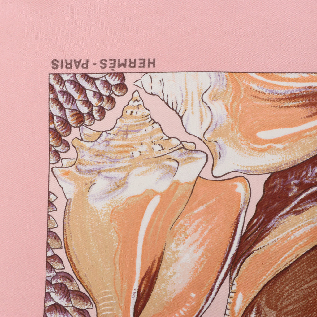 Hermès Carré 90 "Rocaille shells" Silk handkerchief in Pink