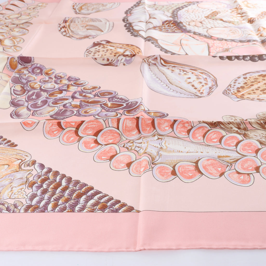 Hermès Carré 90 "Rocaille shells" Silk handkerchief in Pink