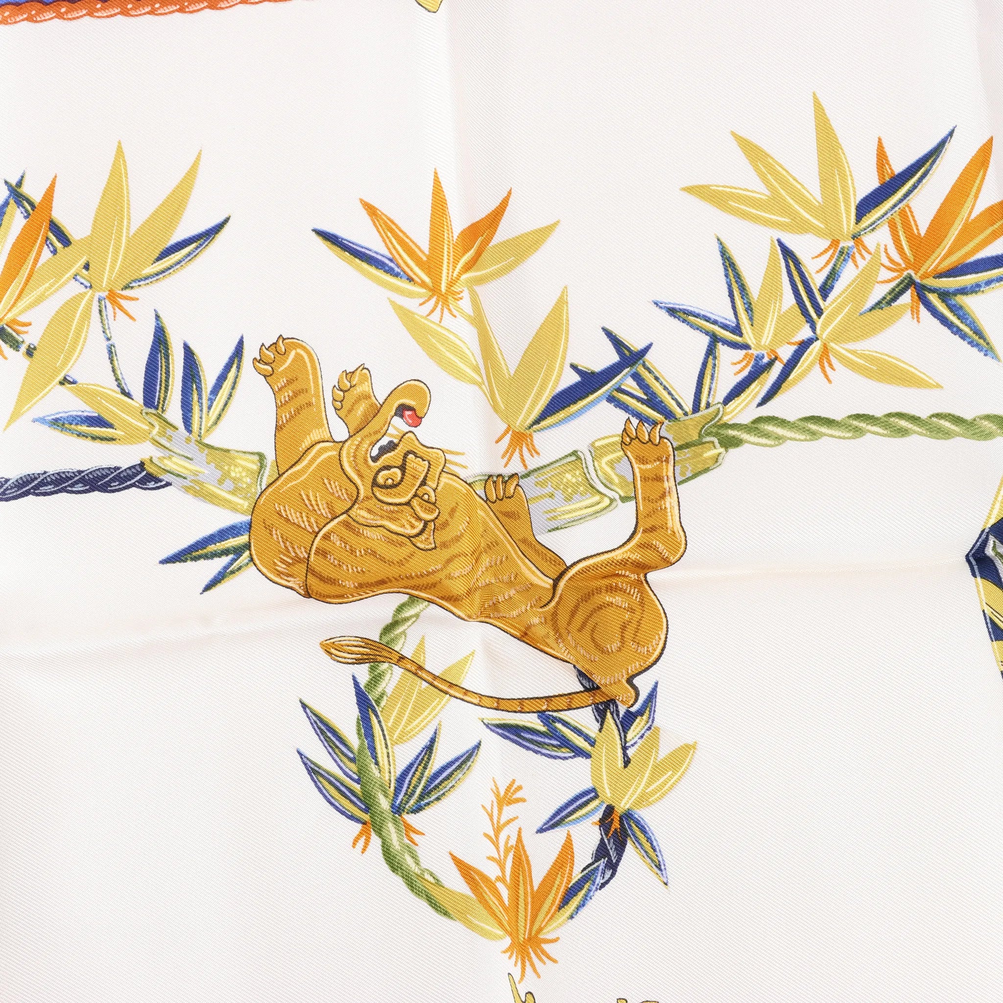 Hermès Carré 90 "SAMOURAI" Silk handkerchief in Blue