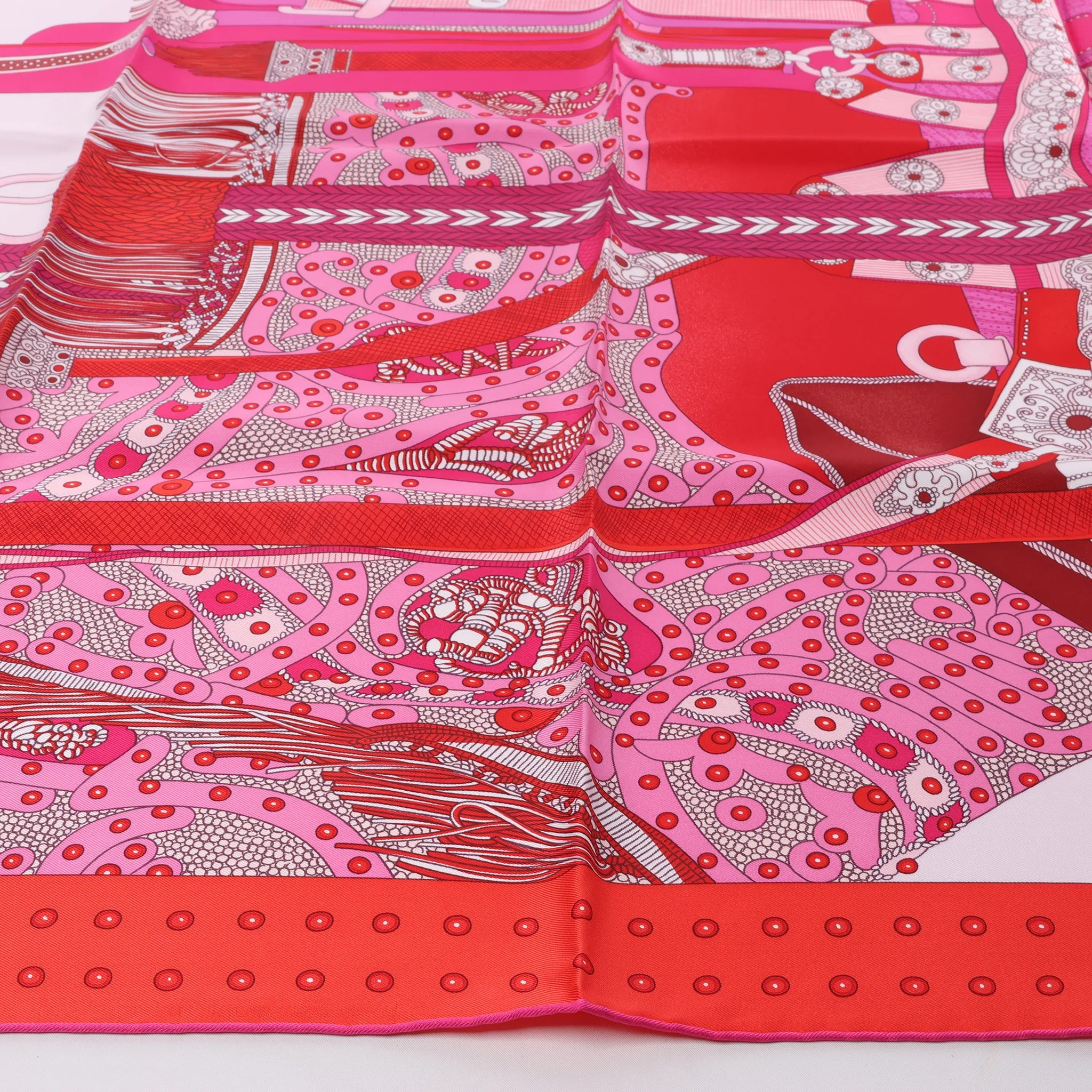 Hermès Carré 90 "SELLE DE DIGNITAIRE" Silk handkerchief in Pink