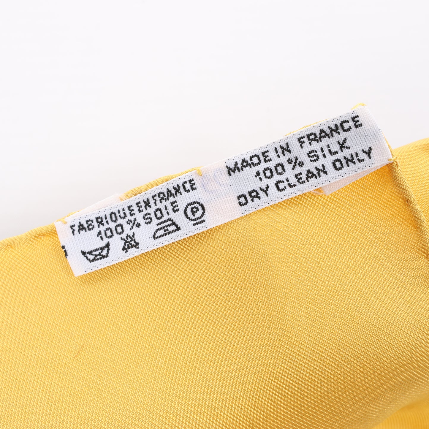 Carré Hermès Carré 90 « SICHUAN » 100 % soie jaune