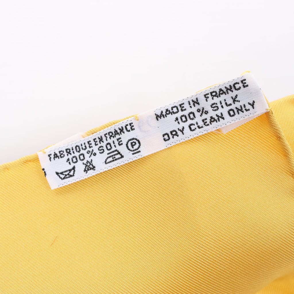 Hermès Carré  90 "SICHUAN " Silk handkerchief in Yellow