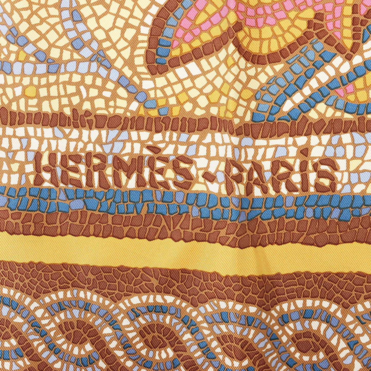 Hermès Carré 90 "SOUS LE CEDRE" Silk handkerchief in Brown