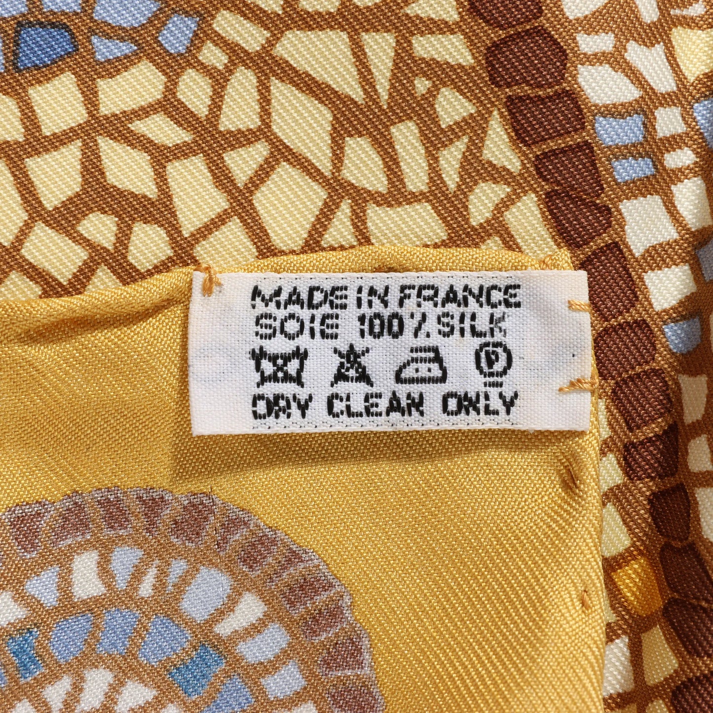 Hermès Carré 90 "SOUS LE CEDRE" Silk handkerchief in Brown