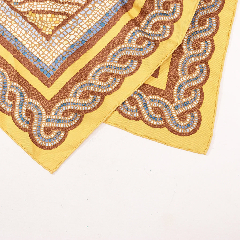 Hermès Carré 90 "SOUS LE CEDRE" Silk handkerchief in Brown