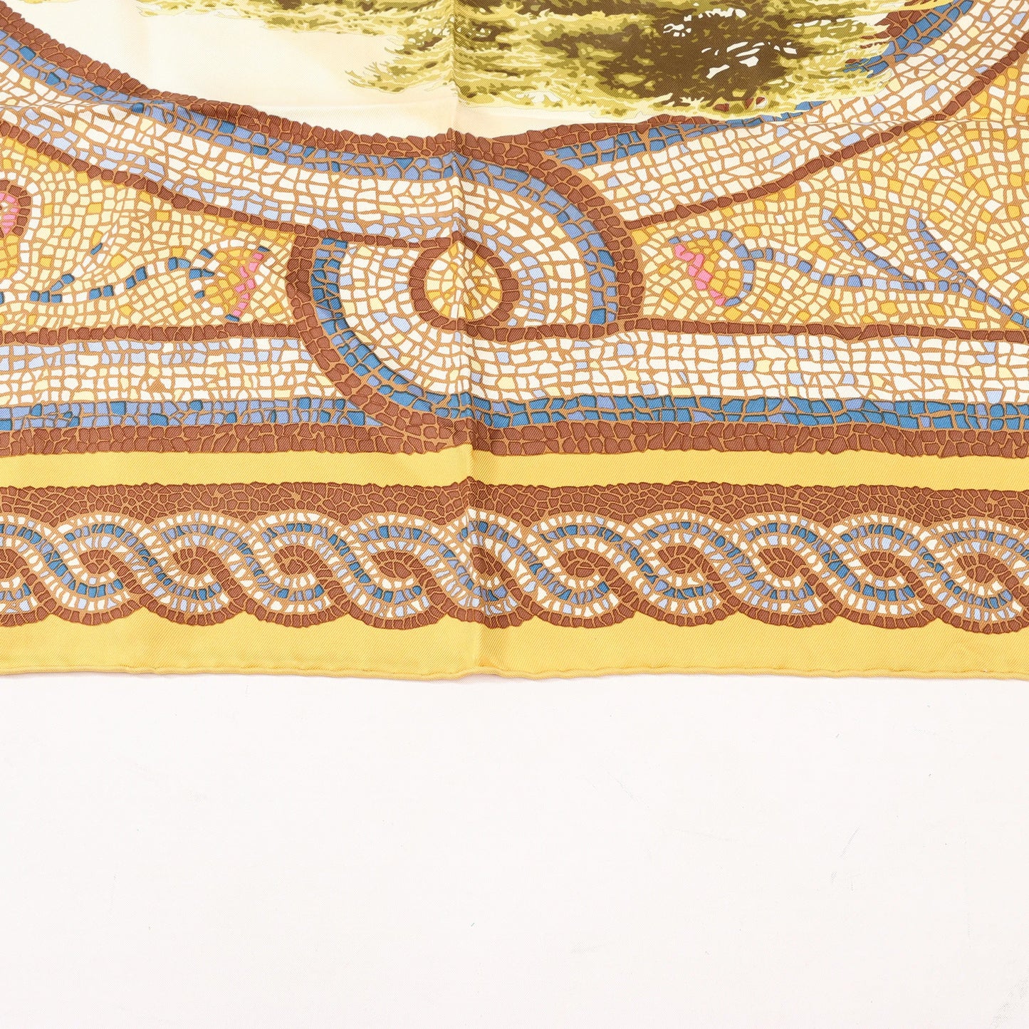 Hermès Carré 90 "SOUS LE CEDRE" Silk handkerchief in Brown