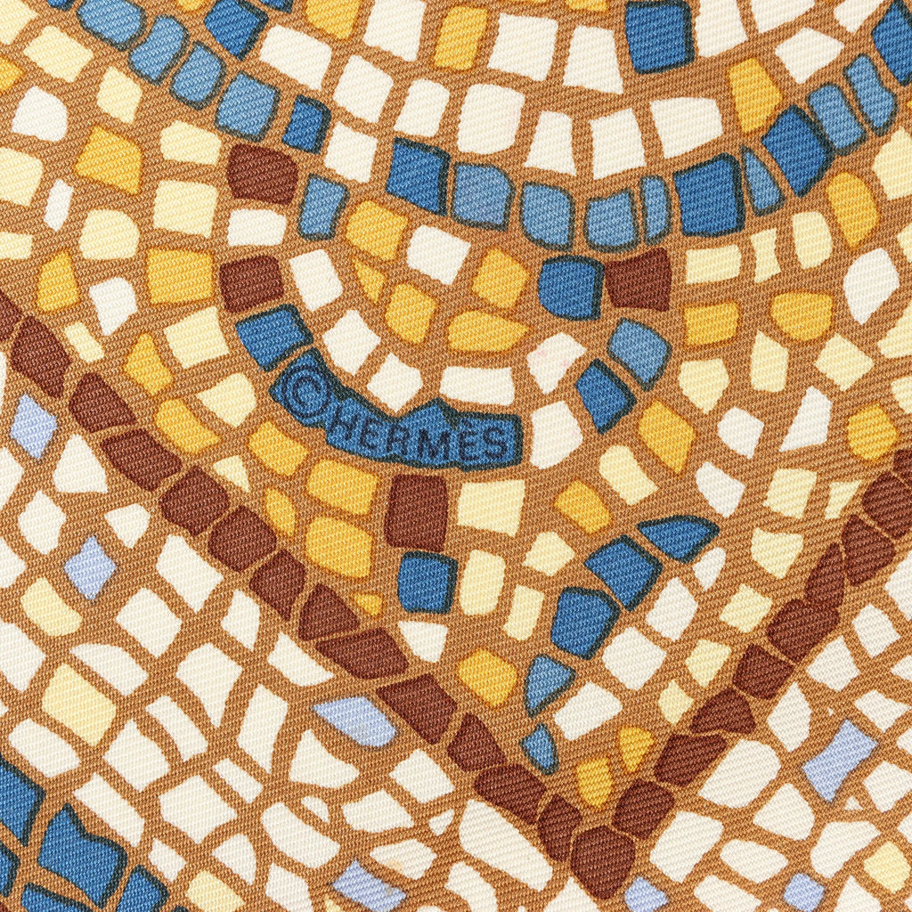 Hermès Carré 90 "SOUS LE CEDRE" Silk handkerchief in Brown