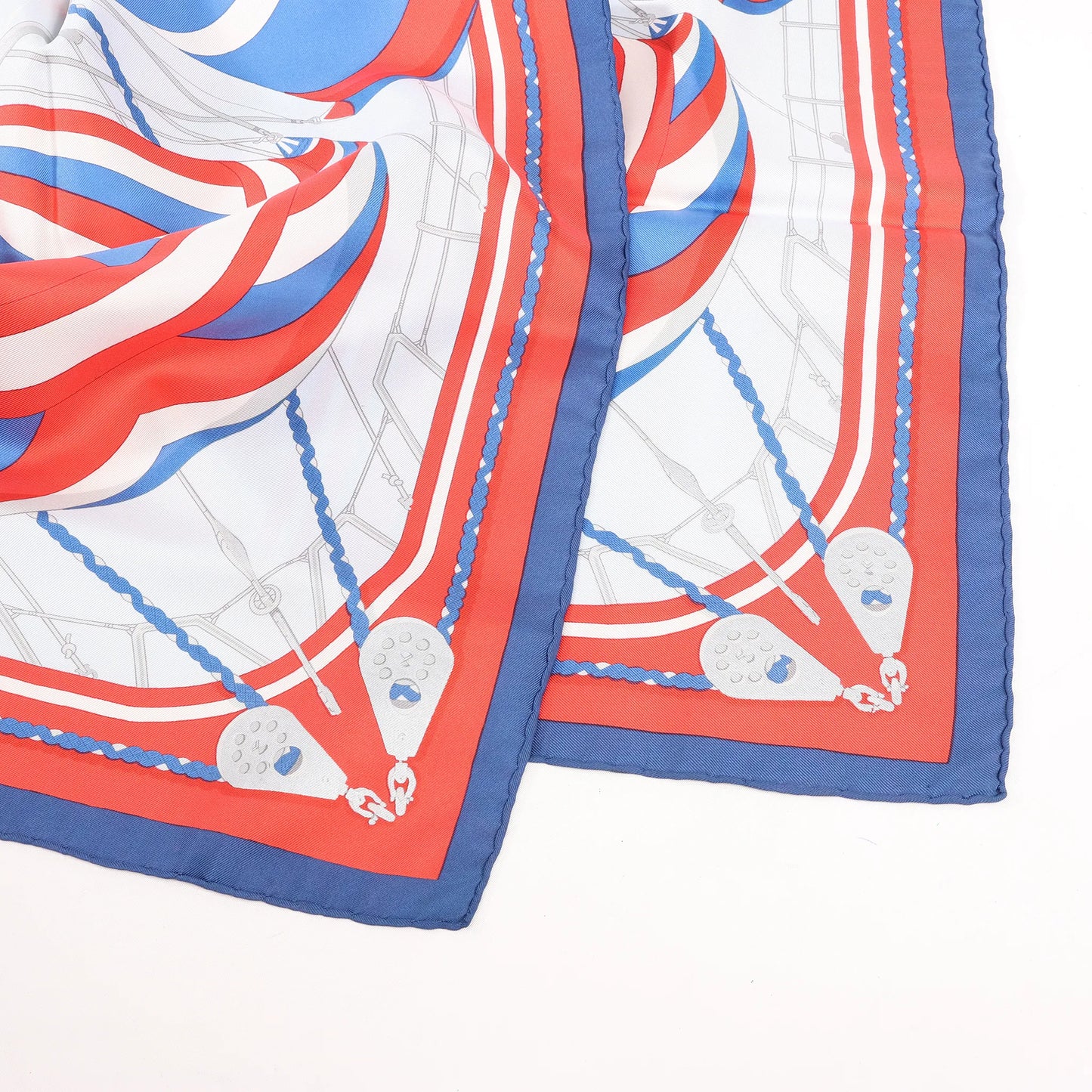 Hermès Carré 90 "SPINNAKERS" Silk handkerchief in Red x Blue