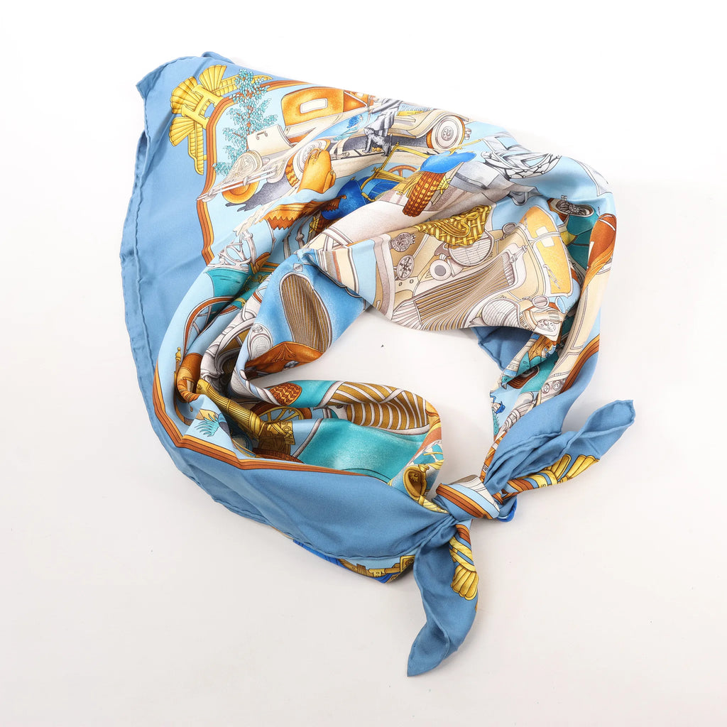 Hermès Carré 90 "ST.CHRISTOPHE ET L’ENFANT" Silk handkerchief in Blue
