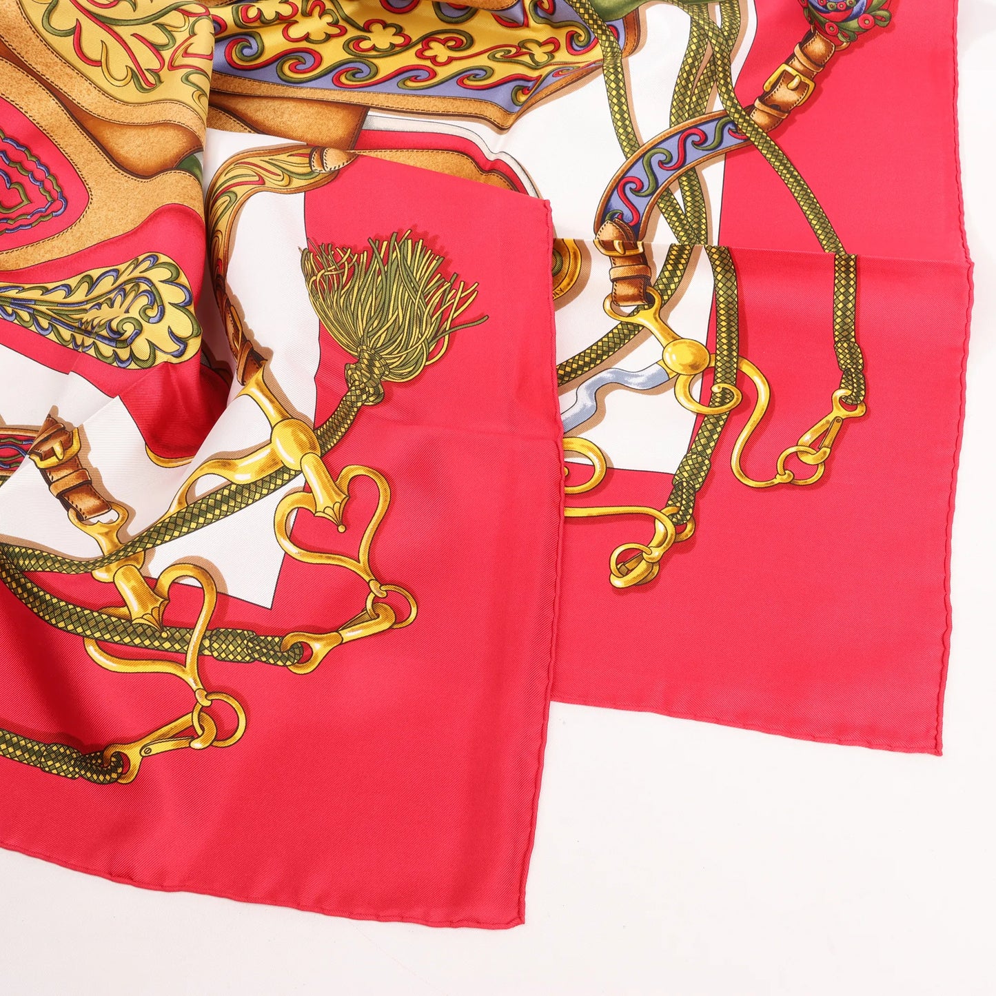 Hermès Carré 90 "Festival des Amazones" Silk handkerchief in Red