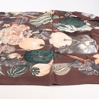 Hermès Carré 90 "CITROUILLES&COLOQU INTES" Silk handkerchief in Brown