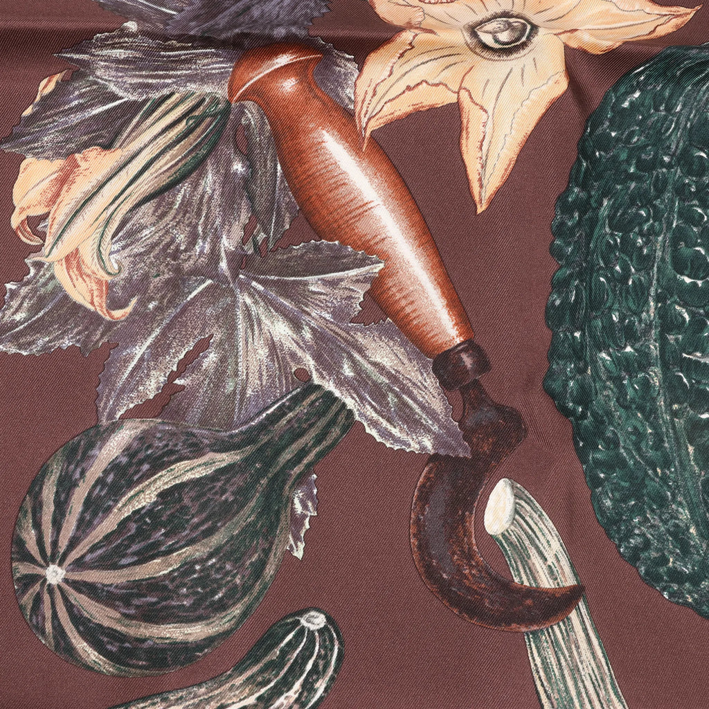 Hermès Carré 90 "CITROUILLES&COLOQU INTES" Silk handkerchief in Brown