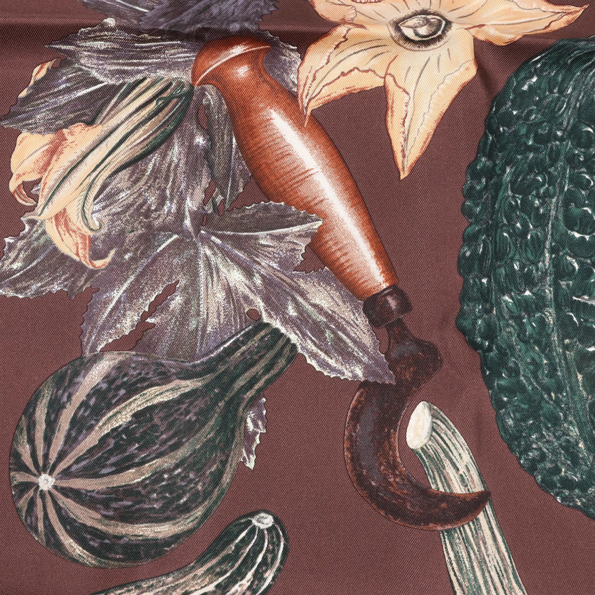 Hermès Carré 90 "CITROUILLES&COLOQU INTES" Silk handkerchief in Brown