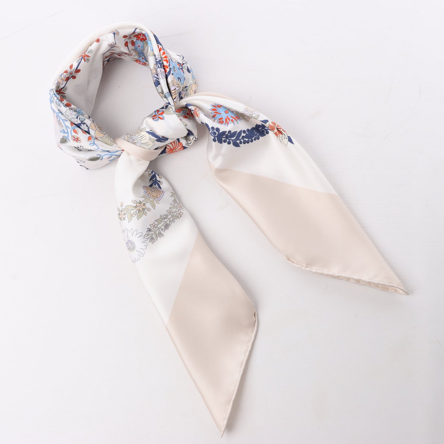 Hermès Carré 90 "RIDES DE GALA EN FLEURS" 100% Silk Scarf in Beige