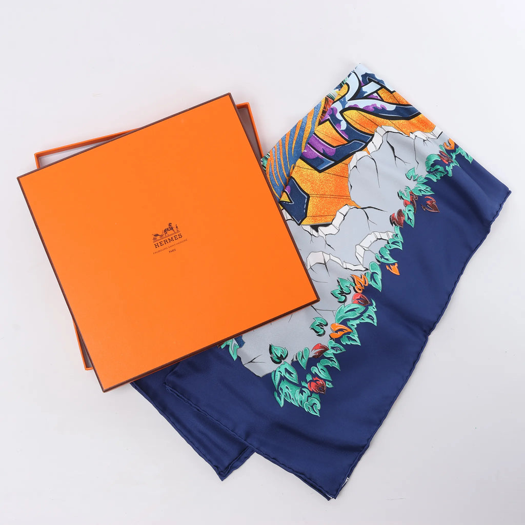Hermès Carré 90 "THE ALFEE AUBE" Silk handkerchief in Navy Blue