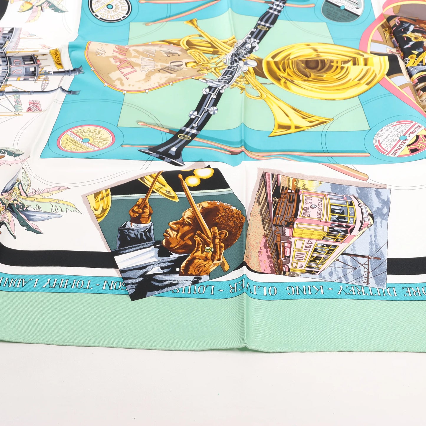 Hermès Carré 90 "THE ORIGINAL NEW ORLEANS CREOLE JAZZ 1923" Silk handkerchief in Green