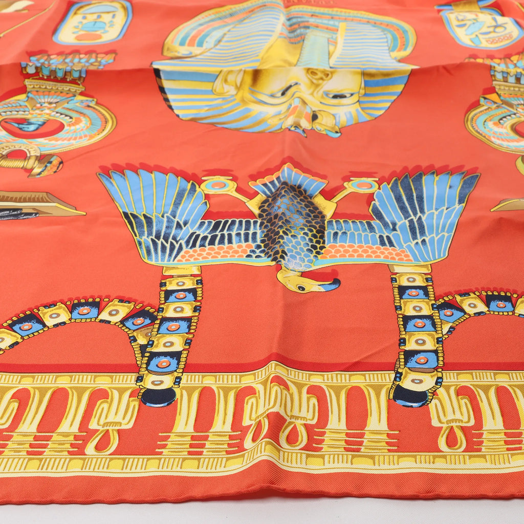 Hermès Carré 90 "TUTANKHAMUN" Silk handkerchief in Orange